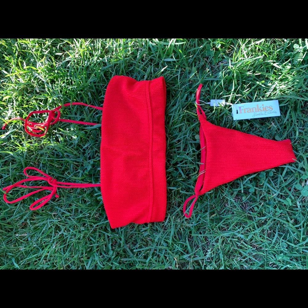 Frankies Bikini’s Set
